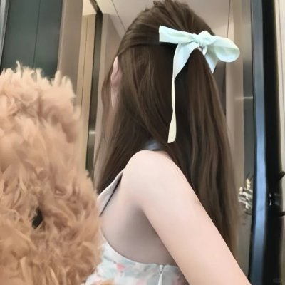 站起来的女孩